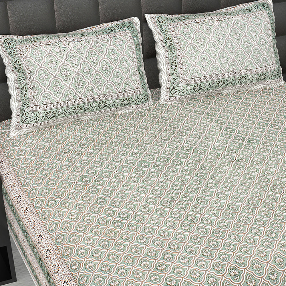 Butea Crape Pure Cotton 260 TC Super King Size Bedsheet with 2 Pillow Cover Geometric Pattern